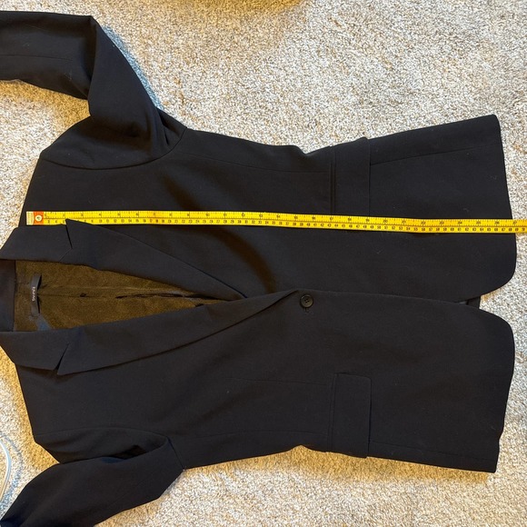 Tahari Black Blazer Lined See Measurements,‎ Similar to Size 10 Pre-owned - Picture 9 of 10